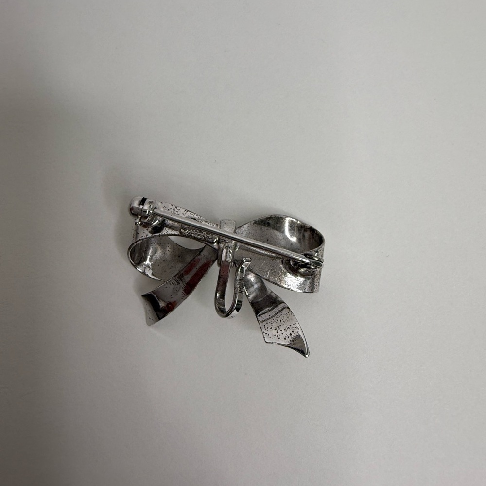 Sterling Silver Bow Brooch - Picture 2 of 5